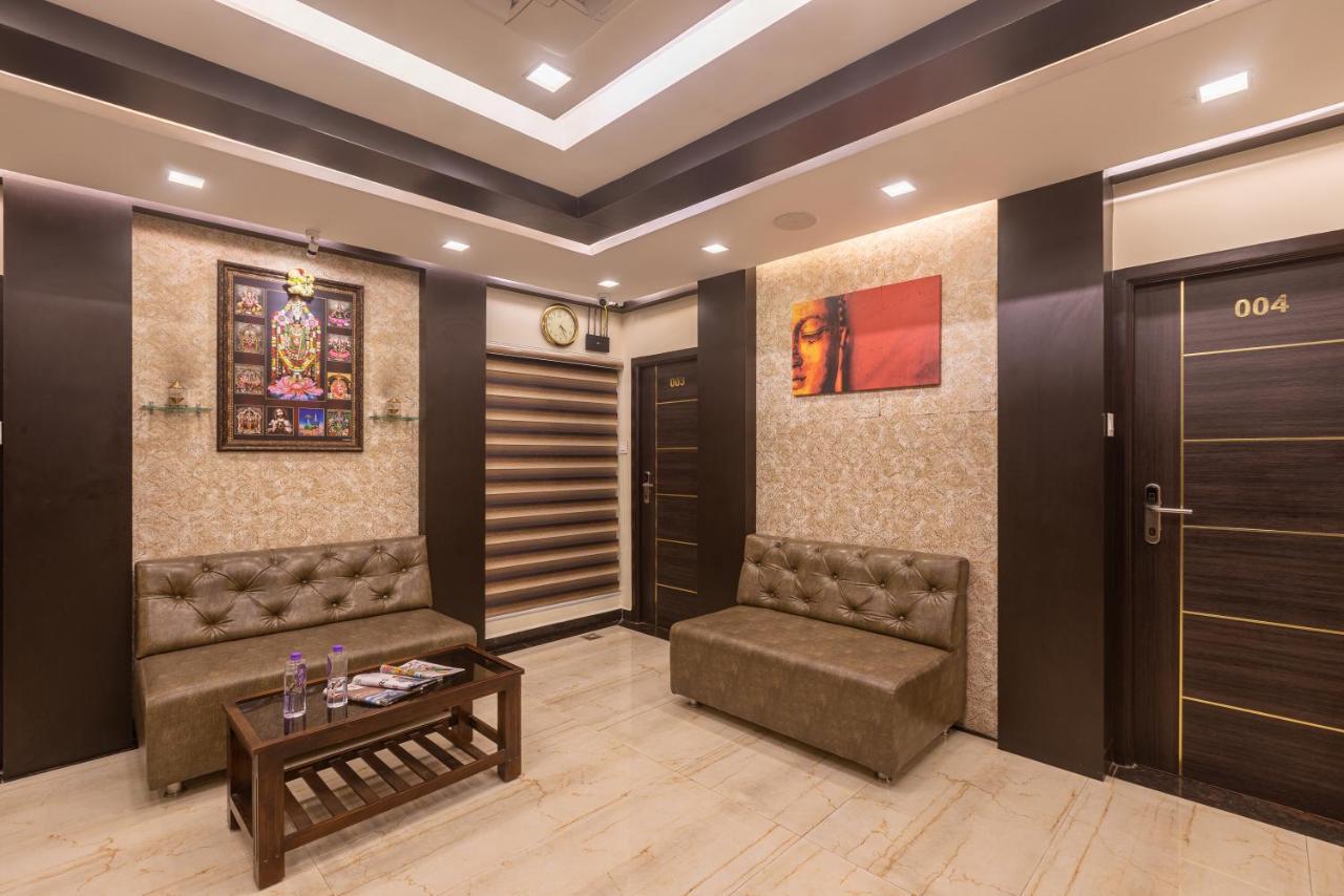 Bells Grand Inn Τσενάι Εξωτερικό φωτογραφία